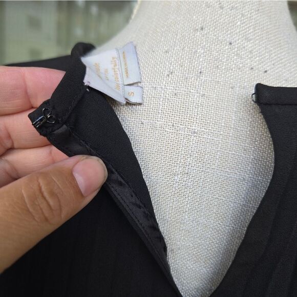 Kate Spade Pleated Crepe Top Black Size Small - Picture 10 of 12